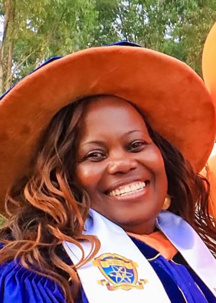 Dr. Caroline Noel
